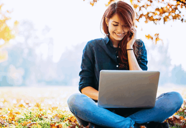 employee undergoing cybersecurity awareness training